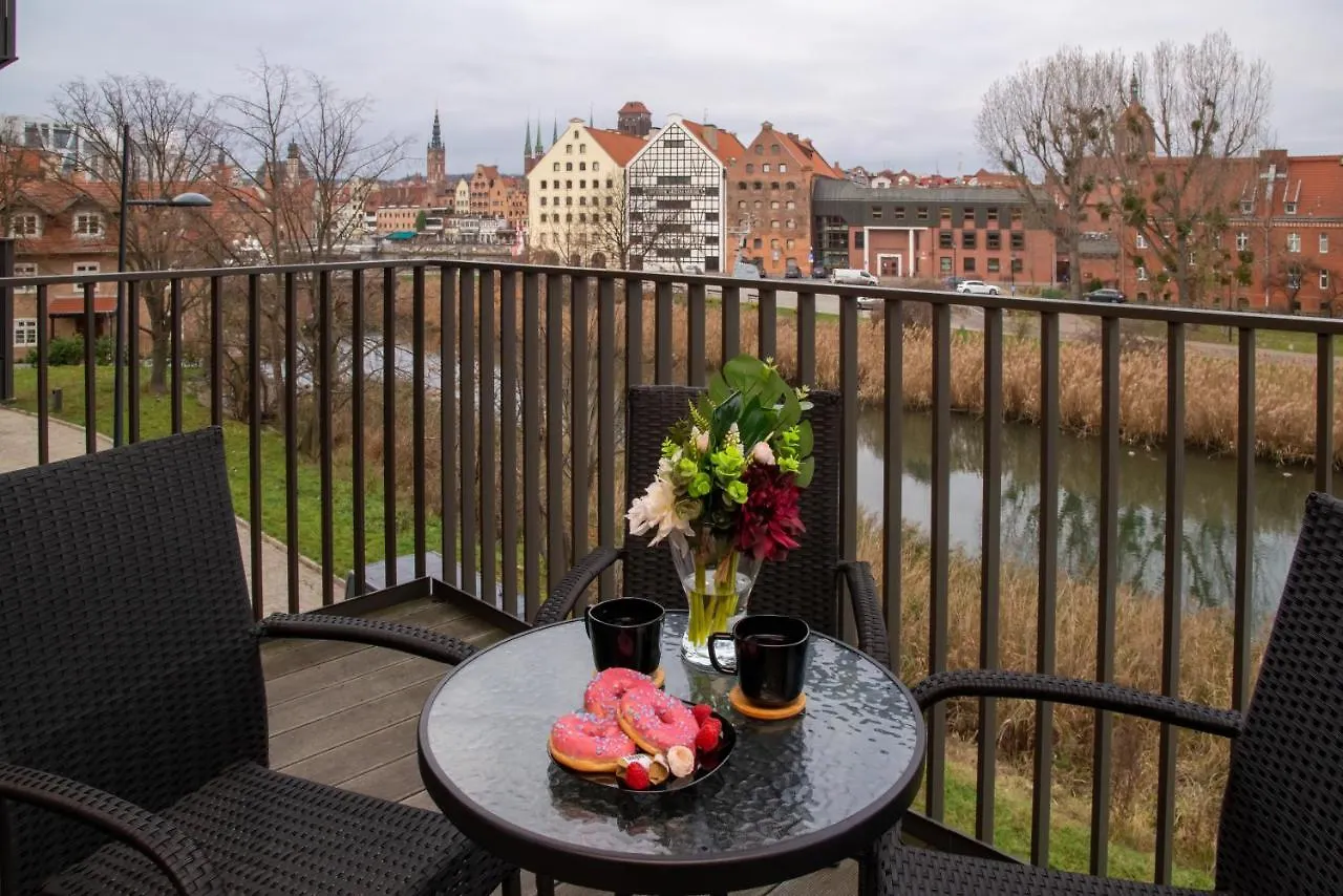 Maya'S Flats & Resorts - River View 格但斯克 波兰